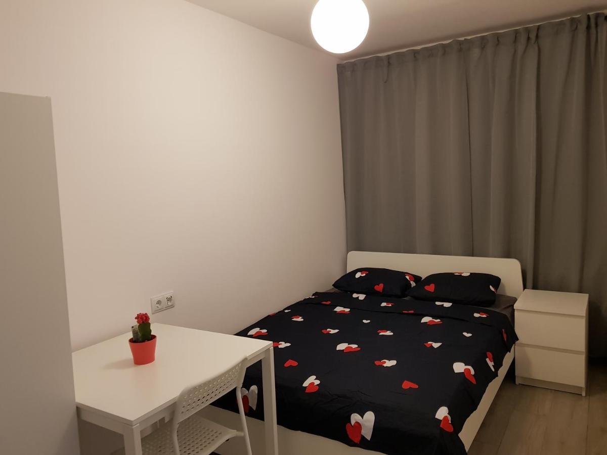 Mirrorroom Pl Airport Варшава Экстерьер фото