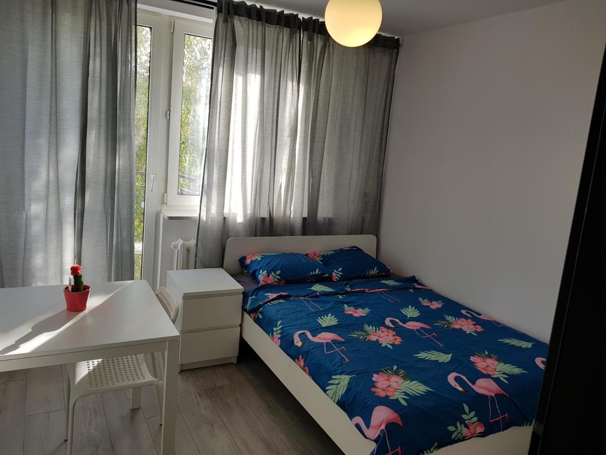 Mirrorroom Pl Airport Варшава Экстерьер фото